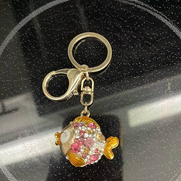 Bedazzled Blowfish Gold & Pink Crystal Bag Charm Keychain - Picture 1 of 1